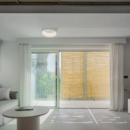 O-living 3* كالاماتا
